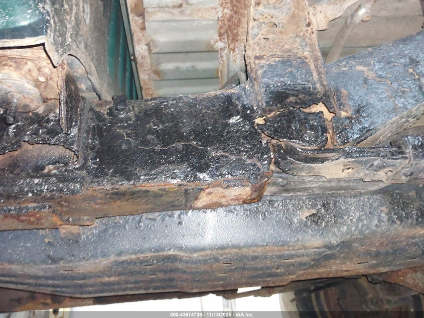 2000 Toyota Tacoma VIN: 5TEPM62N5YZ708481 Lot: 43674739