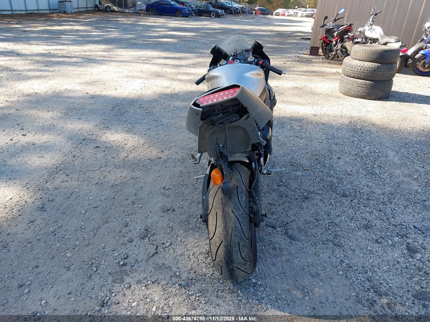 2002 Yamaha Yzfr1 VIN: JYARN10E62A001074 Lot: 43674756