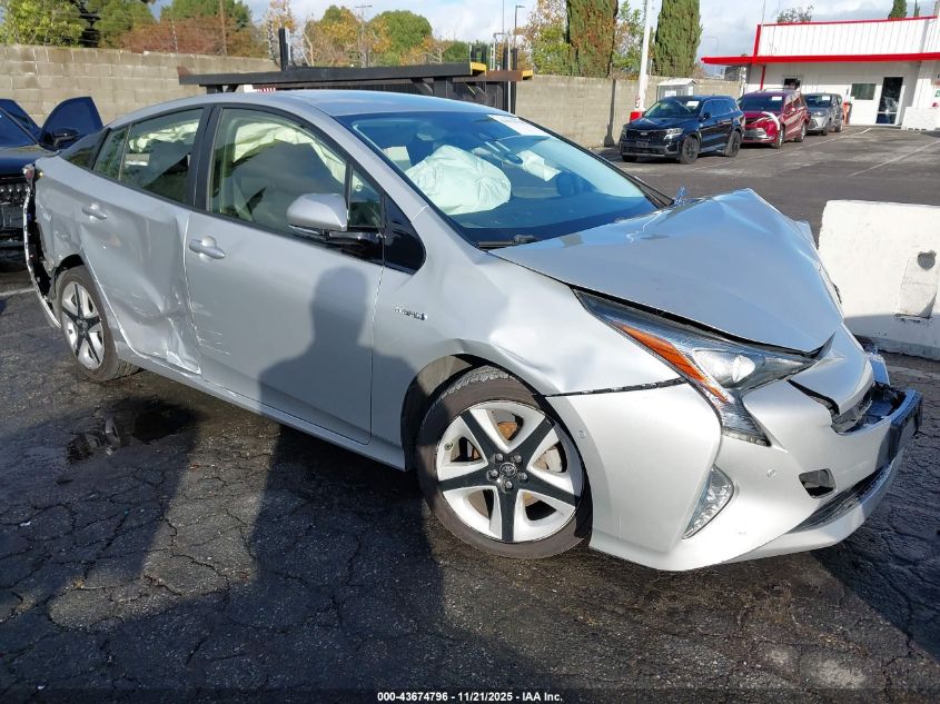 TOYOTA PRIUS THREE TOURING