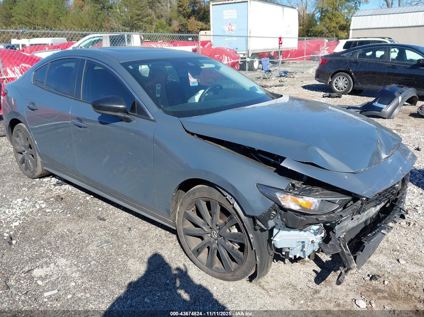 MAZDA 3 2.5 S CARBON EDITION