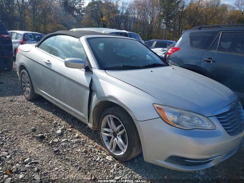 CHRYSLER 200 TOURING