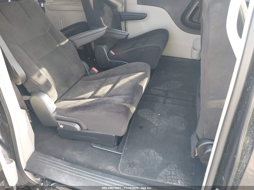 2014 Chrysler Town & Country Touring VIN: 2C4RC1BG1ER368375 Lot: 43674901