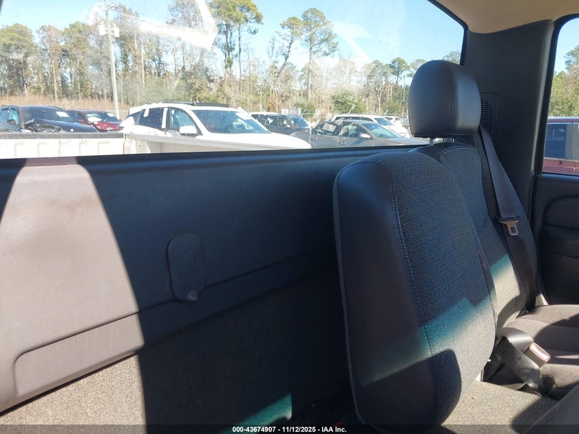 2006 GMC Sierra 1500 Work Truck VIN: 3GTEC14X26G213790 Lot: 43674907