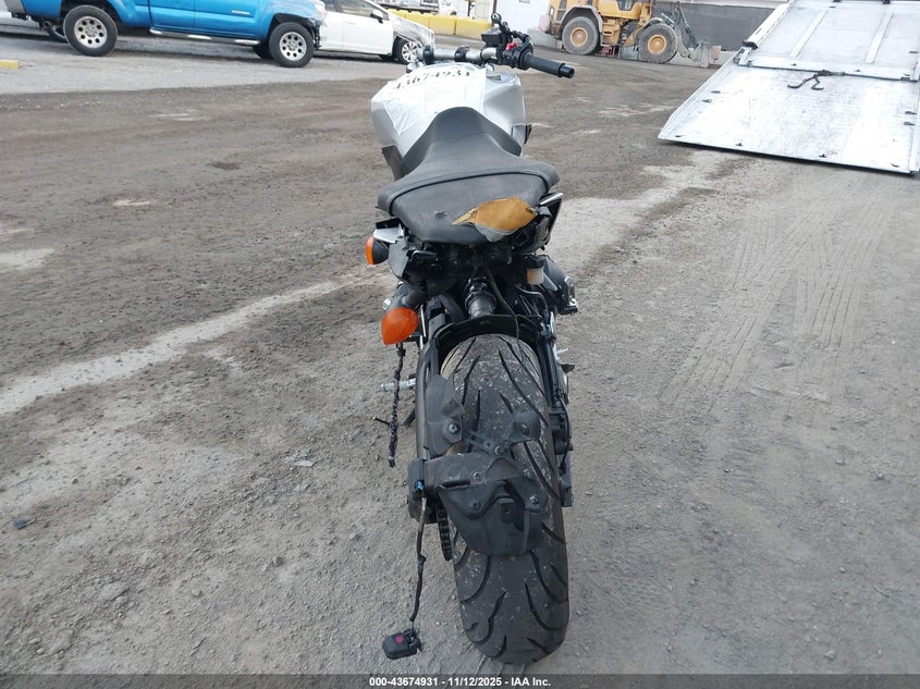 2017 Yamaha Fz09 C VIN: JYARN53Y6HA000402 Lot: 43674931