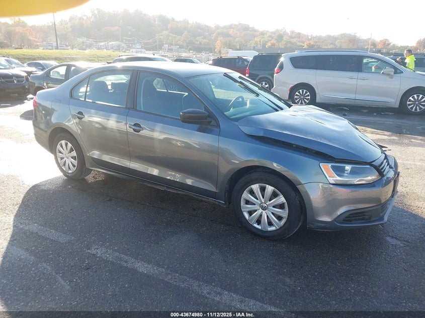 VOLKSWAGEN JETTA 2.0L S