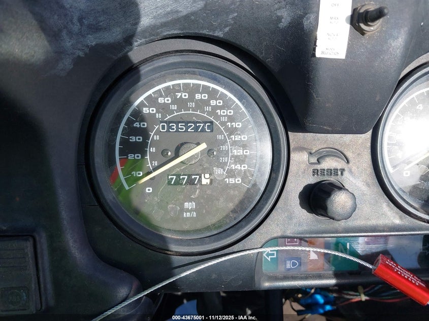 WB10418A6WZC63508 1998 BMW R 1100 photo no. 7