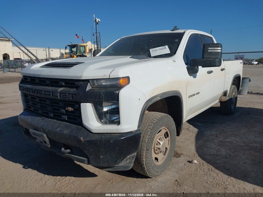 1GC5YLEY9PF163610 2023 CHEVROLET SILVERADO photo no. 2