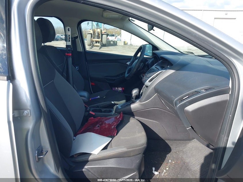2013 FORD FOCUS SE 1FADP3K28DL180285