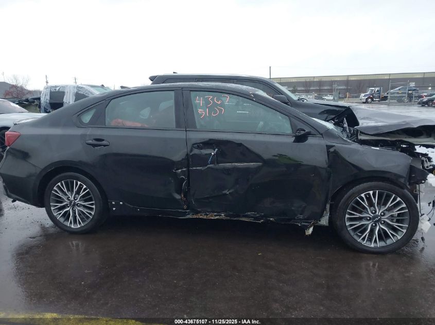 2023 Kia Forte Gt-Line VIN: 3KPF54AD8PE582192 Lot: 43675107