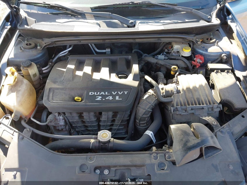 2011 Chrysler 200 Touring VIN: 1C3BC1FB2BN585673 Lot: 43675132