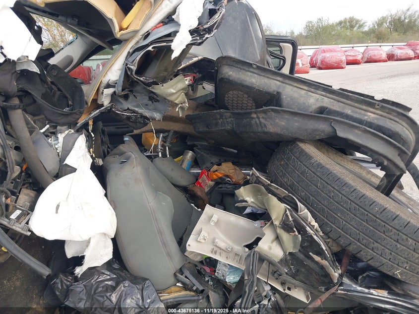 2017 Ram 3500 Tradesman 4X4 8' Box VIN: 3C63RRGL7HG752154 Lot: 43675136