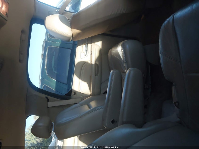 2009 Cadillac Escalade Standard VIN: 1GYFC13249R189243 Lot: 43675225