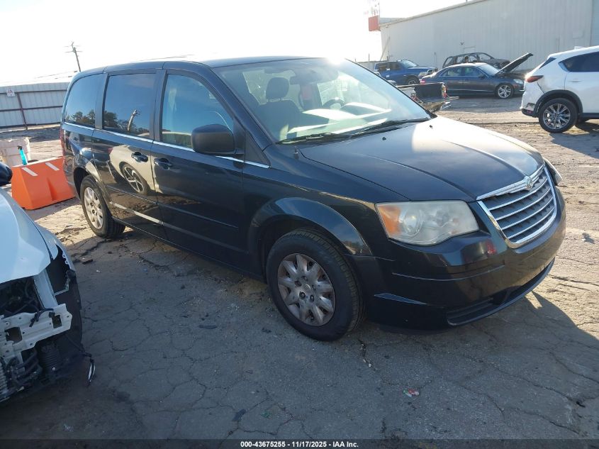 CHRYSLER TOWN & COUNTRY LX