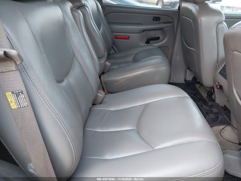 2005 Chevrolet Tahoe Z71 VIN: 1GNEK13T45R220439 Lot: 43675265