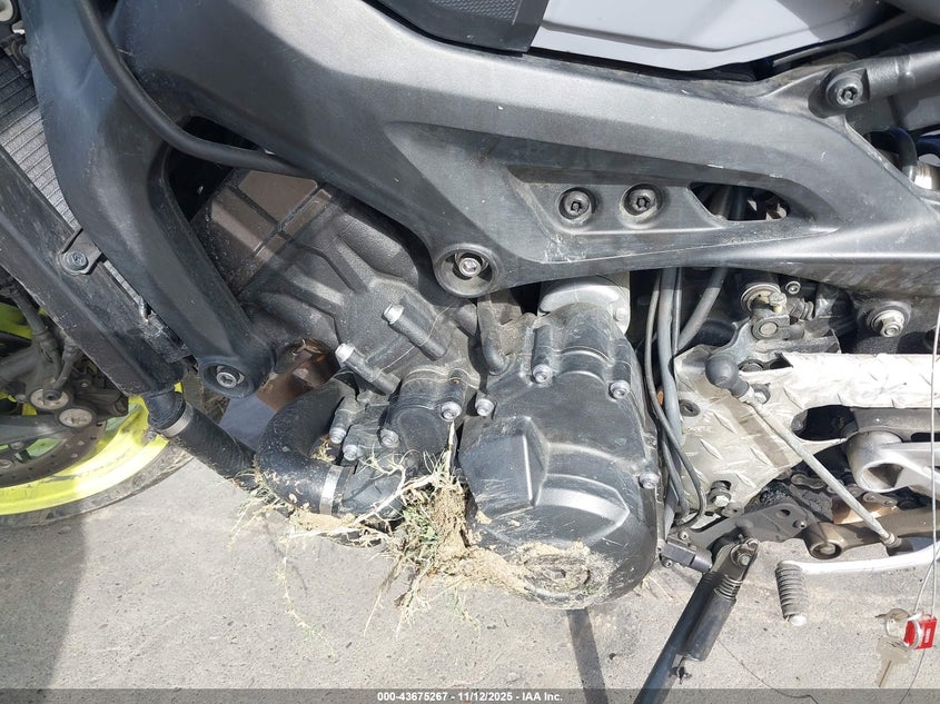 2016 Yamaha Fz09 C VIN: JYARN33Y1GA003131 Lot: 43675267