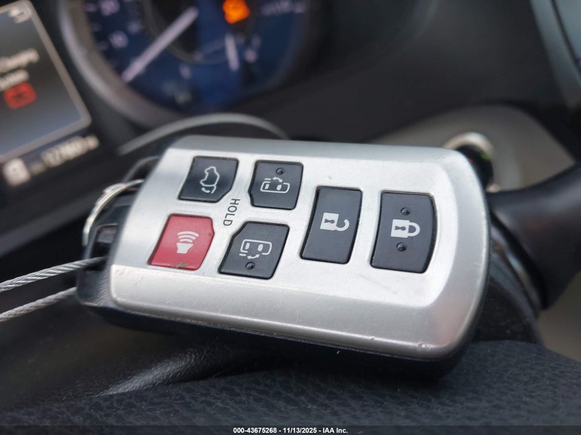 5TDYZ3DC2JS957419 2018 TOYOTA SIENNA photo no. 11