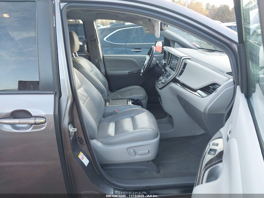 5TDYZ3DC2JS957419 2018 TOYOTA SIENNA photo no. 5