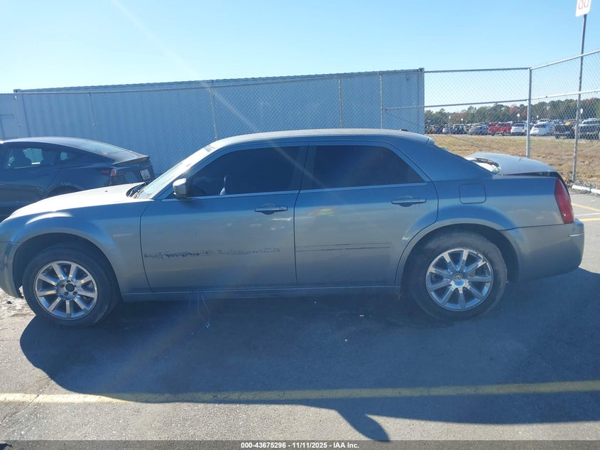 2007 Chrysler 300 Touring VIN: 2C3KA53G57H895779 Lot: 43675296