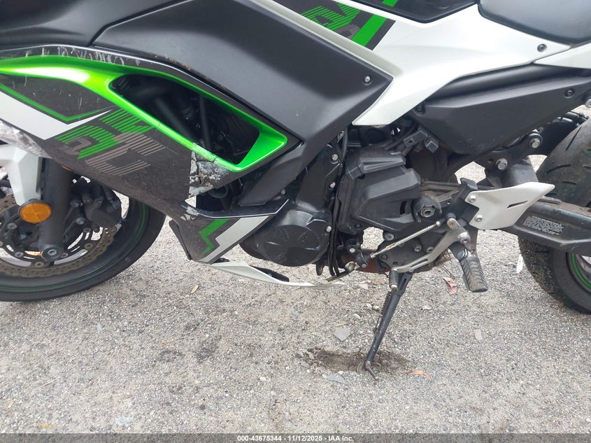 2022 Kawasaki Ex650 N VIN: ML5EXEN12NDA73884 Lot: 43675344