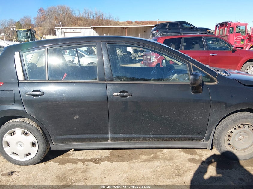 2009 Nissan Versa 1.8S VIN: 3N1BC13E59L500610 Lot: 43675365