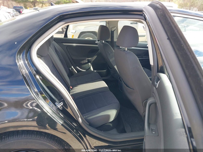 2007 Volkswagen Jetta VIN: 3VWGG71K37M135366 Lot: 43675386