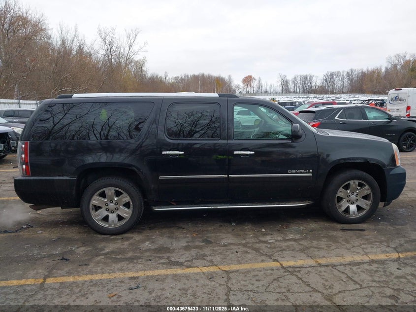 2009 GMC Yukon Xl 1500 Denali VIN: 1GKFK062X9R200555 Lot: 43675433