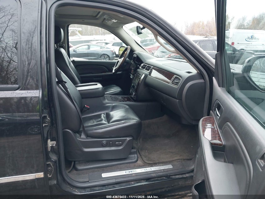 1GKFK062X9R200555 2009 GMC YUKON photo no. 5