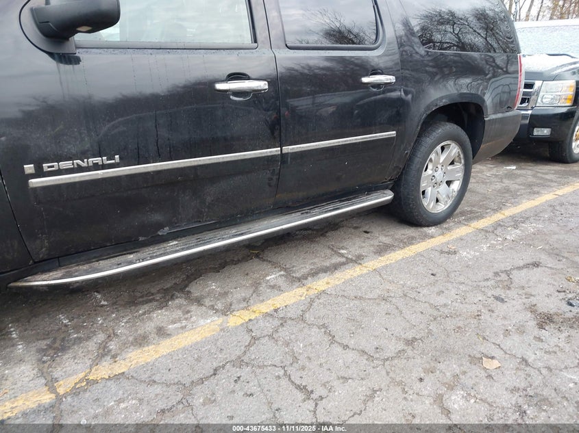 2009 GMC Yukon Xl 1500 Denali VIN: 1GKFK062X9R200555 Lot: 43675433
