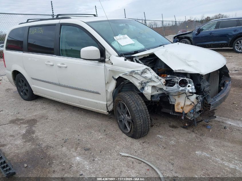 CHRYSLER TOWN & COUNTRY TOURING-L