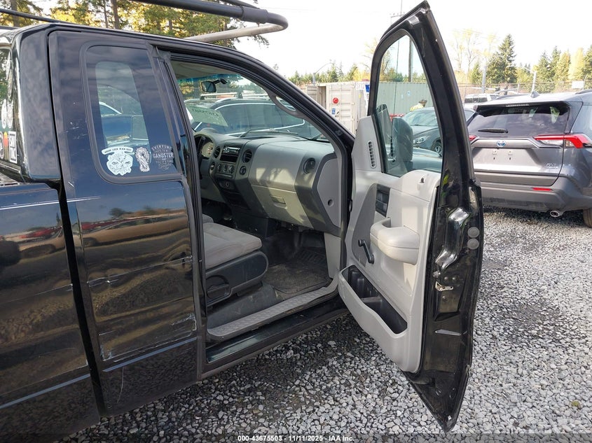 1FTRF12286NA83859 2006 FORD F-150 photo no. 5