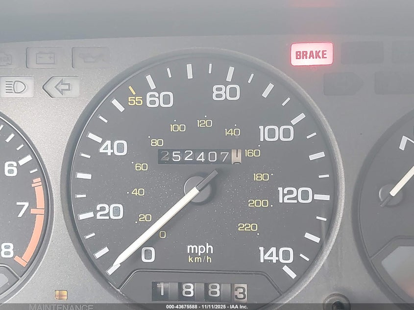 1988 Acura Legend VIN: JH4KA3143JC025577 Lot: 43675588