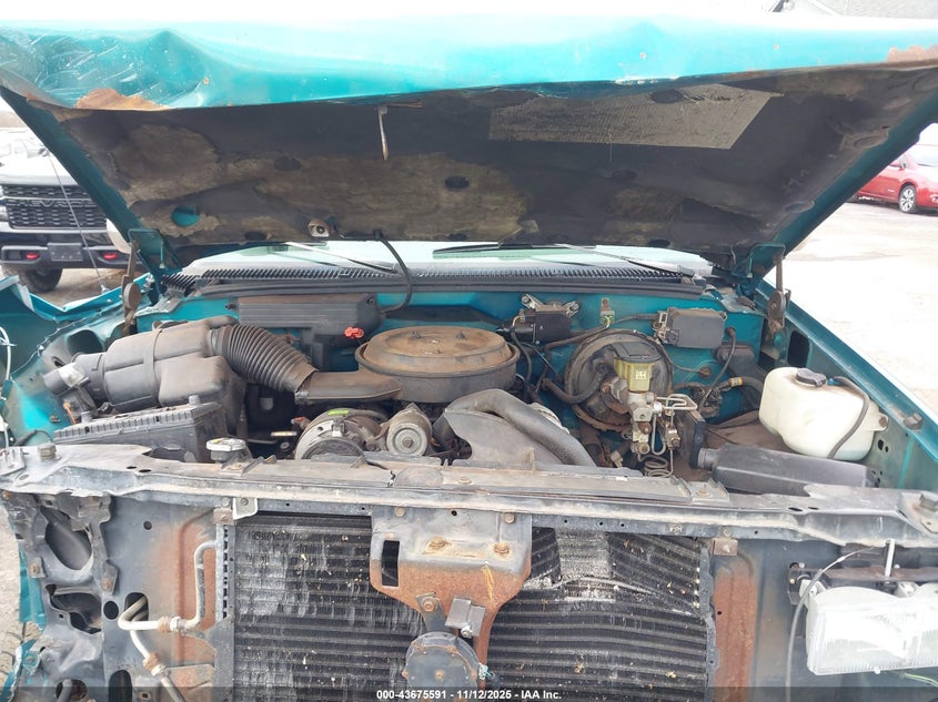 1994 Chevrolet Gmt-400 K1500 VIN: 1GCEK14K1RZ286077 Lot: 43675591