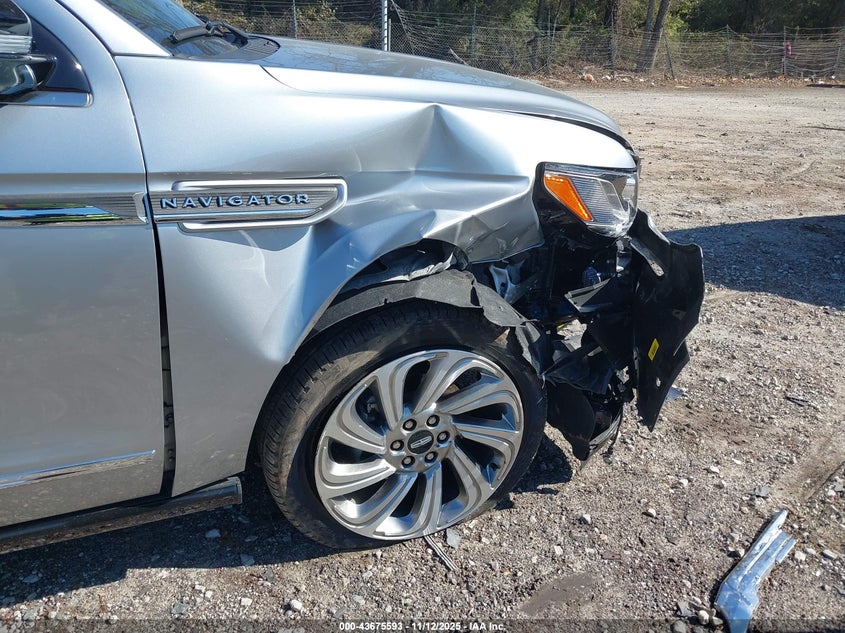 5LMJJ2NGXREL20762 2024 LINCOLN NAVIGATOR photo no. 6