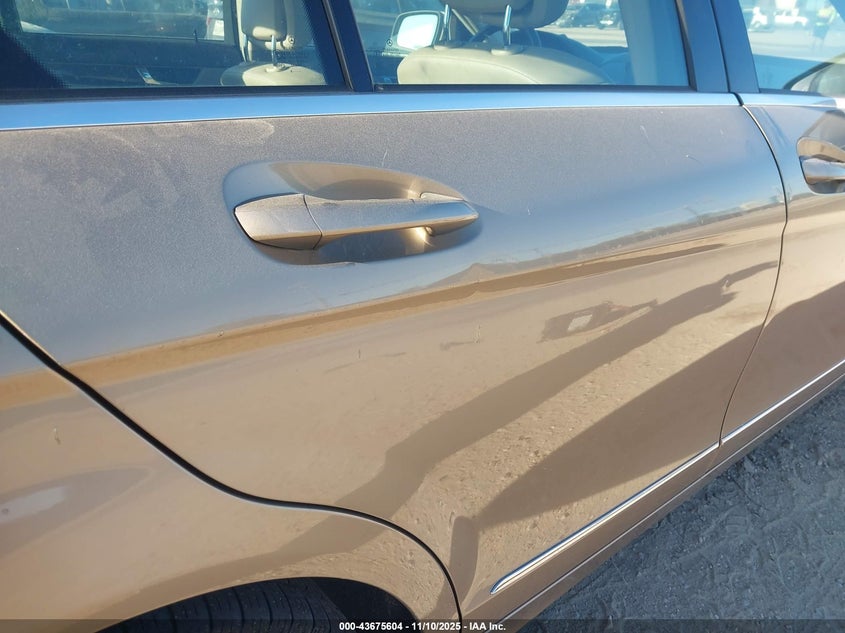 2009 Mercedes-Benz C 300 Luxury 4Matic/Sport 4Matic VIN: WDDGF81X69R076392 Lot: 43675604