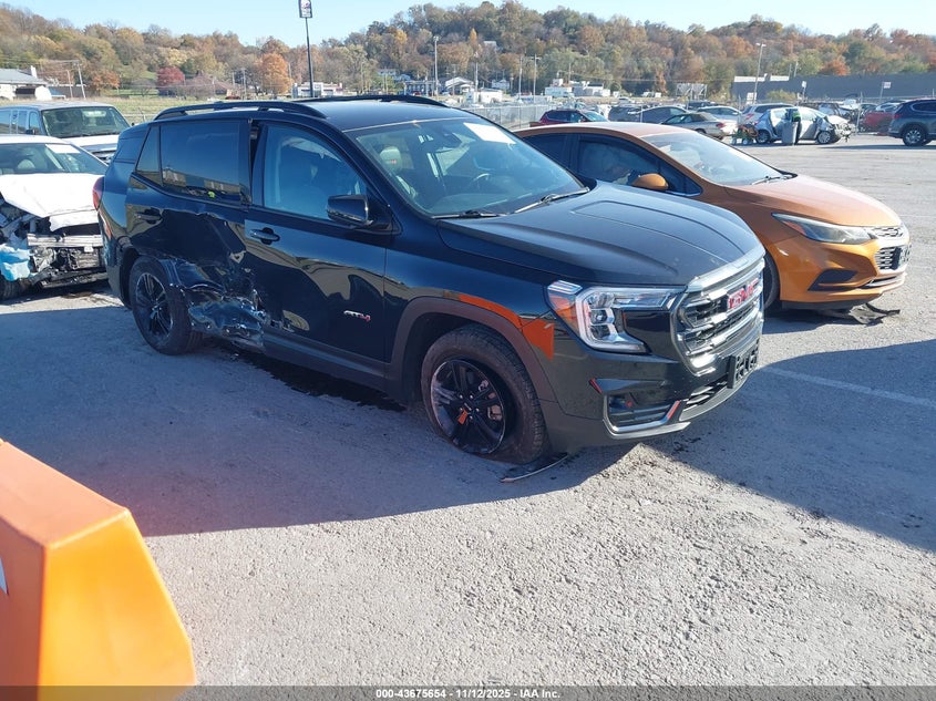 GMC TERRAIN AWD AT4