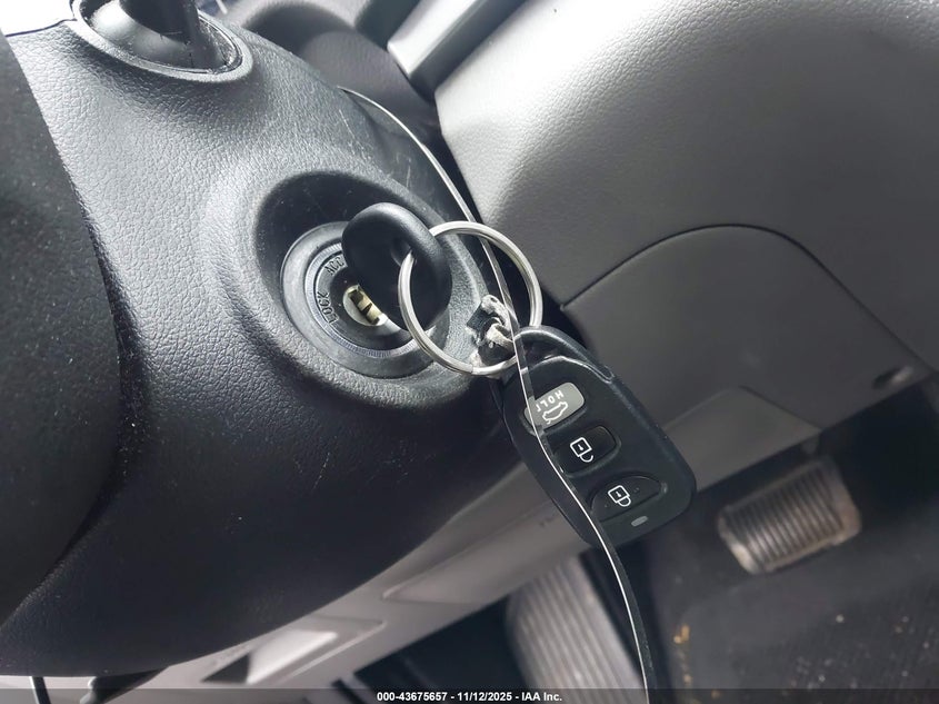 KMHD74LF9HU330580 2017 HYUNDAI ELANTRA photo no. 11