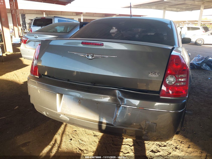 2008 Chrysler 300 Touring VIN: 2C3LA53GX8H282398 Lot: 43675666