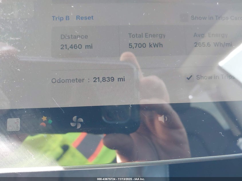 2022 Tesla Model 3 Rear-Wheel Drive VIN: 5YJ3E1EA8NF320665 Lot: 43675724