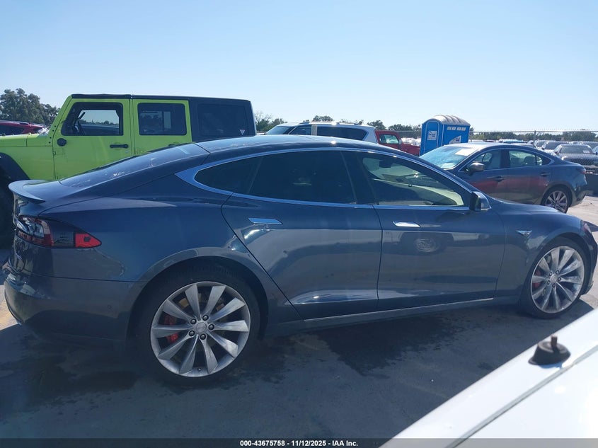 2015 Tesla Model S 70D/85D/P85D VIN: 5YJSA4H20FFP79087 Lot: 43675758