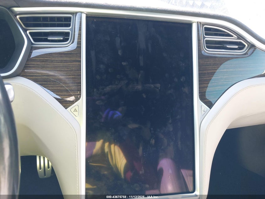 2015 Tesla Model S 70D/85D/P85D VIN: 5YJSA4H20FFP79087 Lot: 43675758