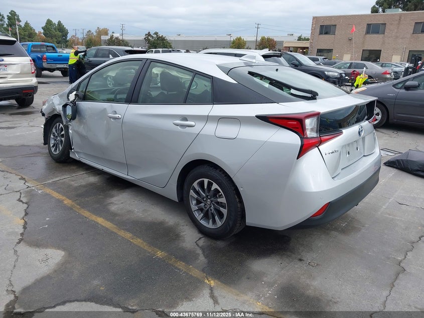 2022 TOYOTA PRIUS XLE JTDKAMFUXN3189351