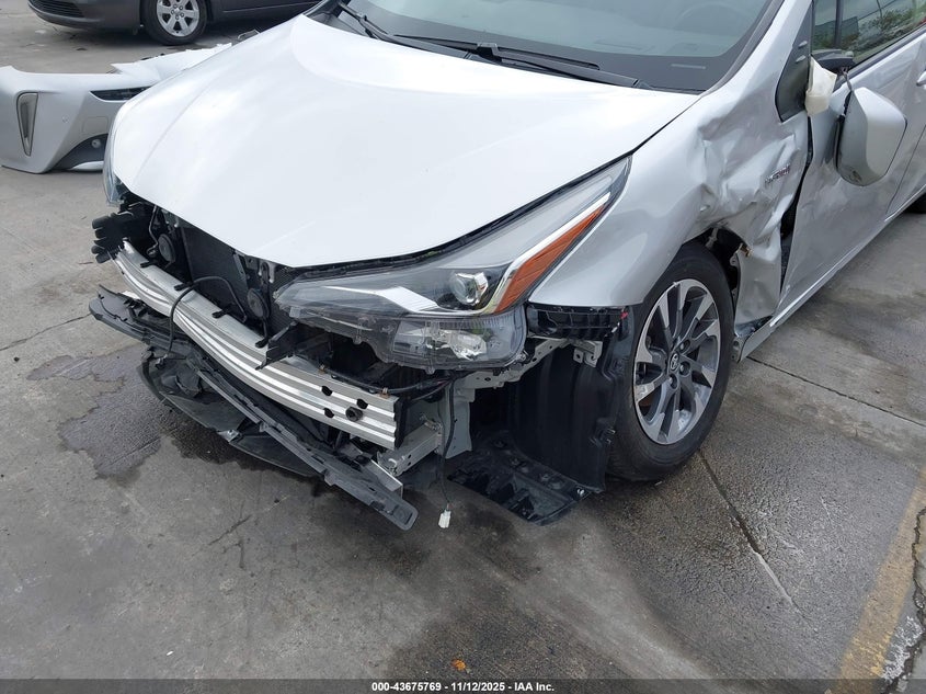 2022 TOYOTA PRIUS XLE JTDKAMFUXN3189351