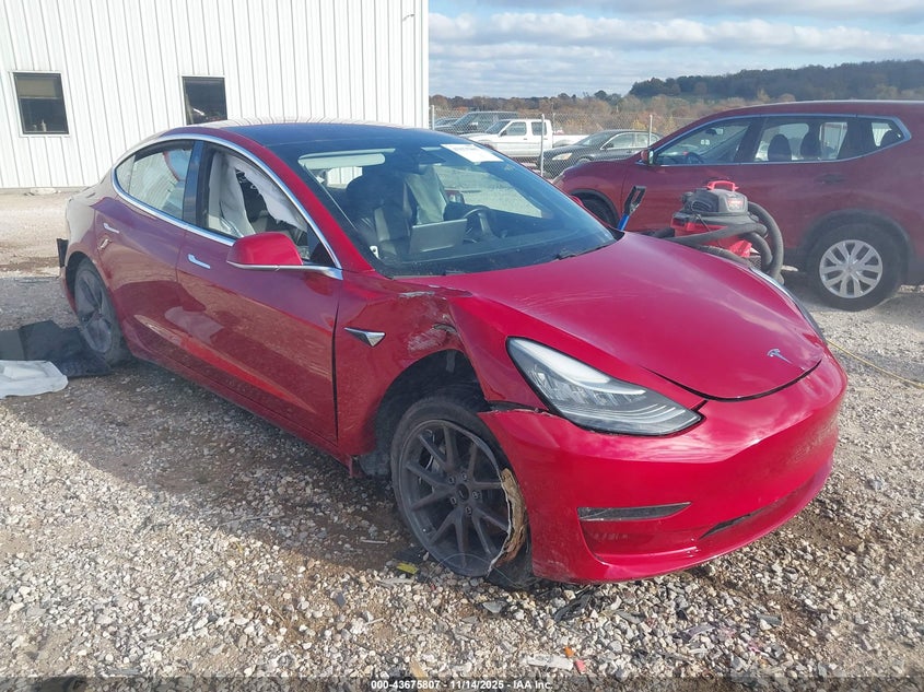 2018 TESLA MODEL 3 LONG RANGE/MID RANGE - 5YJ3E1EA1JF022100