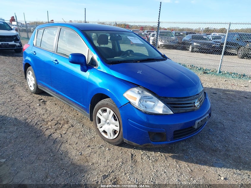 NISSAN VERSA 1.8S