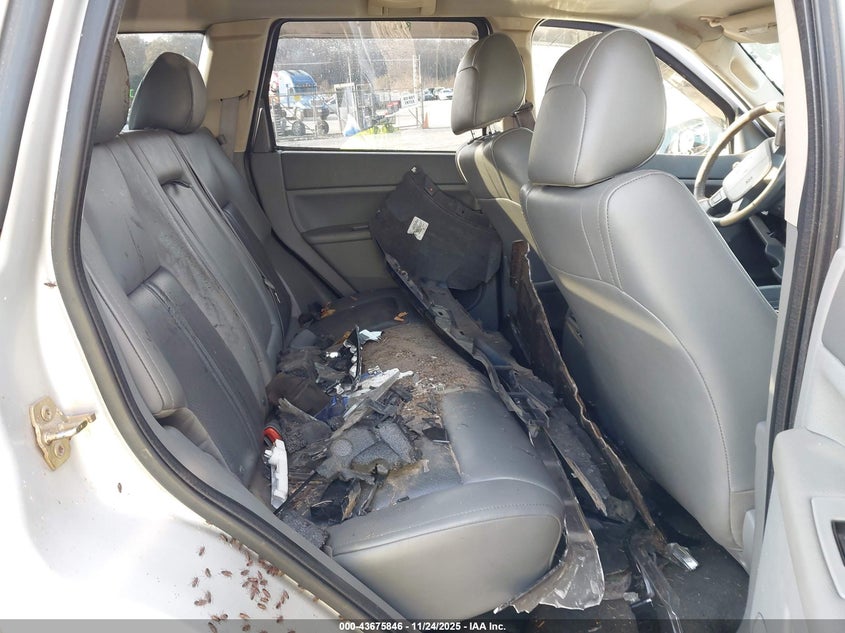 2006 Jeep Grand Cherokee Limited VIN: 1J4HR58N66C208570 Lot: 43675846