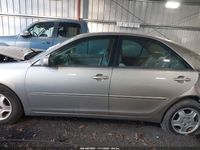 2002 Toyota Camry Le VIN: 4T1BF32K52U527952 Lot: 43675852