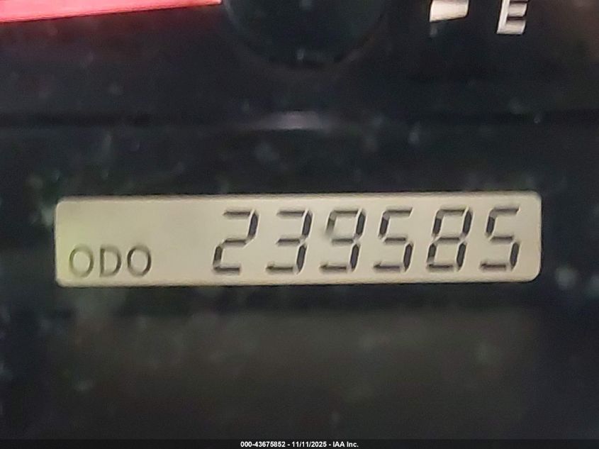 2002 Toyota Camry Le VIN: 4T1BF32K52U527952 Lot: 43675852