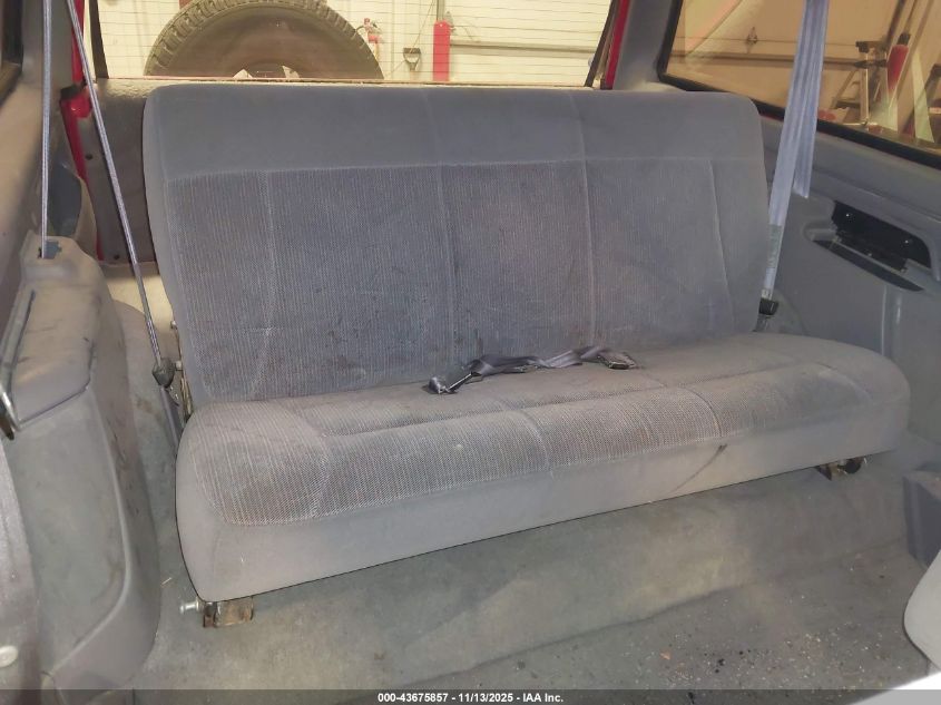 1996 Ford Bronco U100 VIN: 1FMEU15H3TLB58989 Lot: 43675857