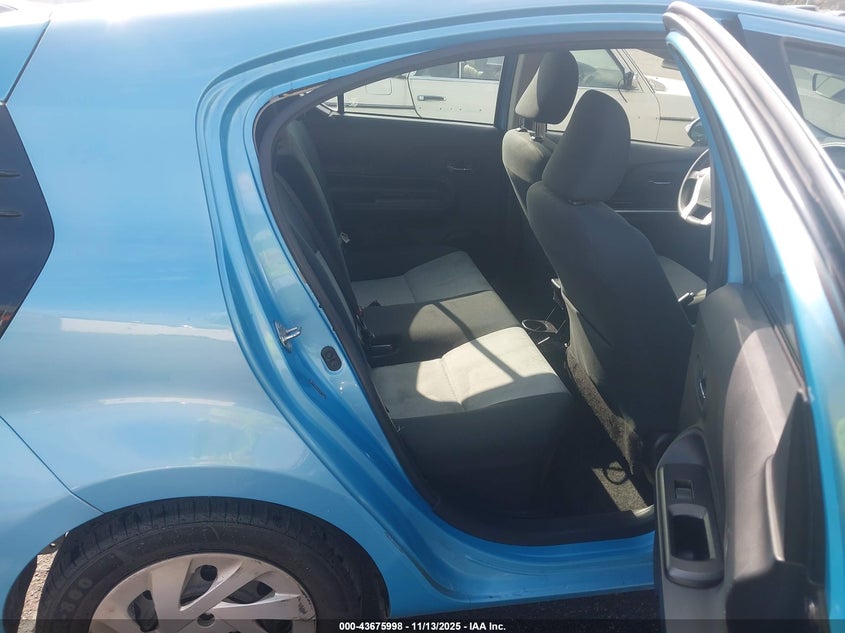 2016 Toyota Prius C Two VIN: JTDKDTB31G1131691 Lot: 43675998