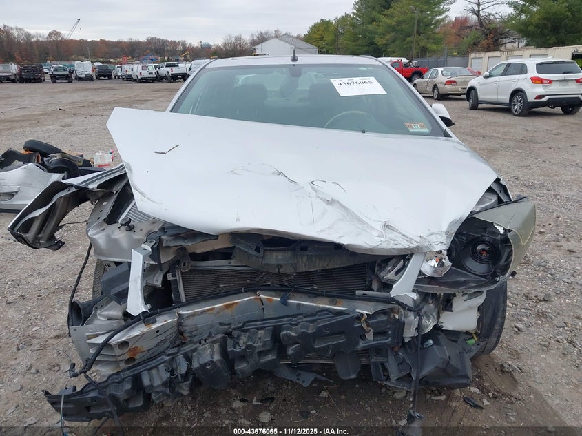 2009 Saturn Aura Xr VIN: 1G8ZX57759F184438 Lot: 43676065